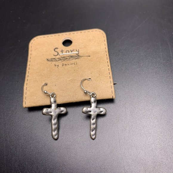 Hammered Cross Earrings Silver Tone Drop Dangle Hook Story by Davinci Pierced - Picture 5 of 6